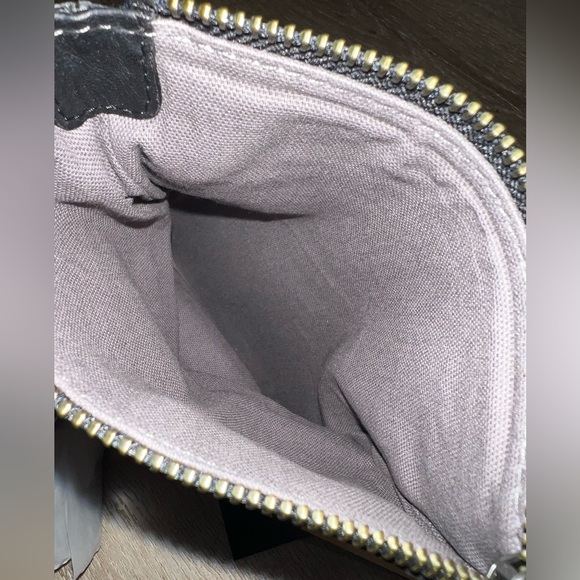 Frye Leather Melissa Stadium Crossbody & Wristlet, Black NWT - Picture 5 of 10